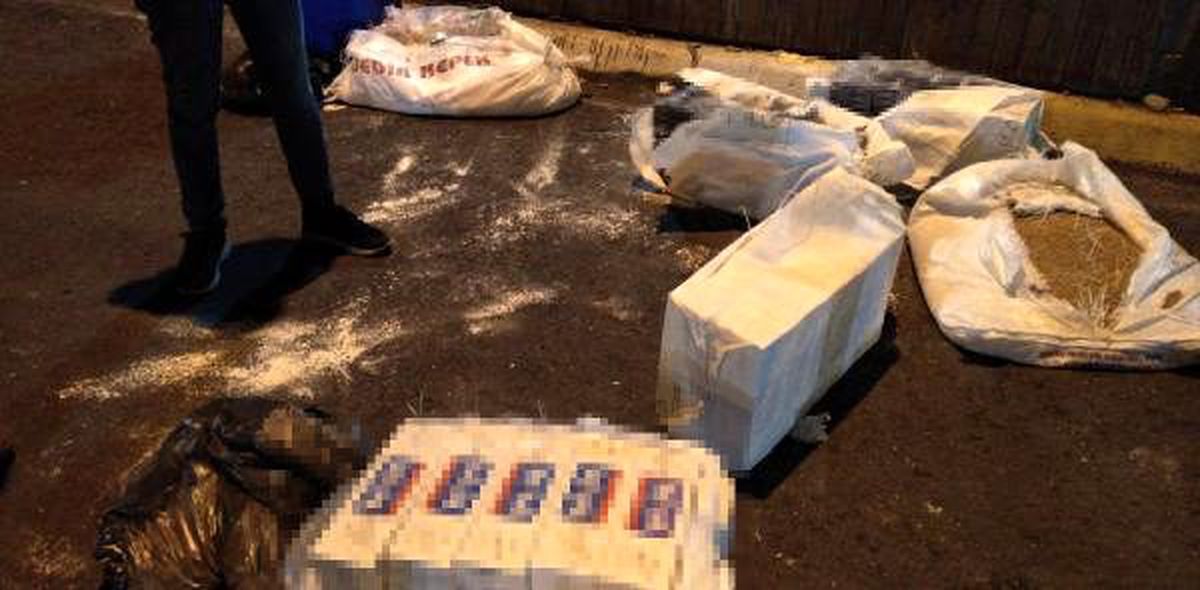 Adana\'da 2 bin 550 paket kaçak sigara ele geçirildi