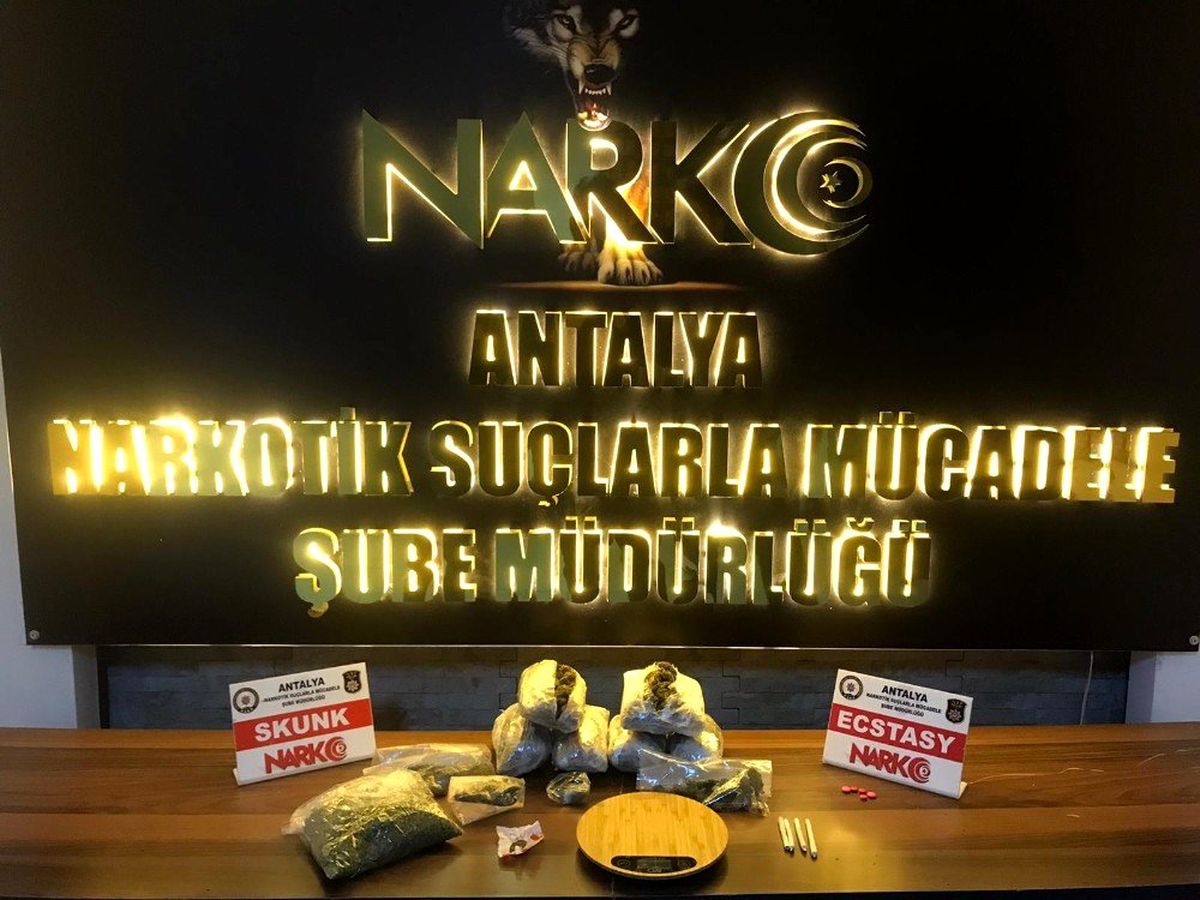 Antalya\'da İranlı şüphelilere uyuşturucu operasyonu