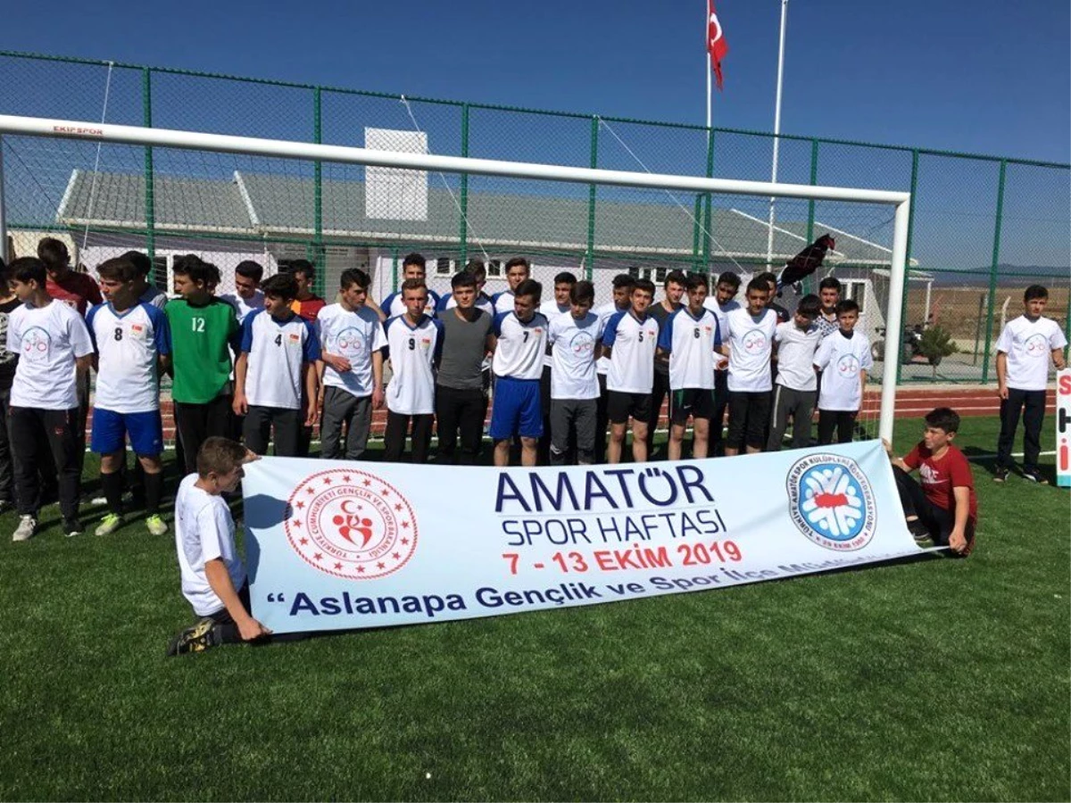 Aslanapa\'da Amatör Spor Haftası etkinlikleri