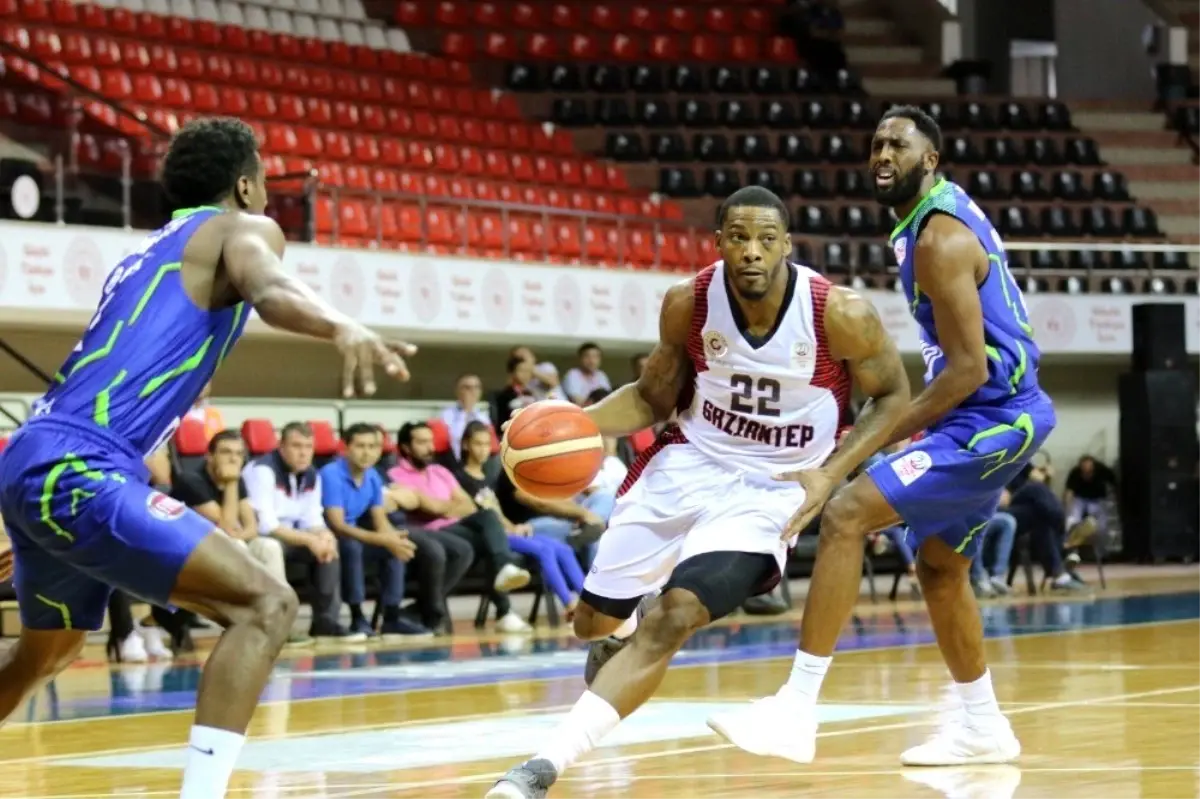 Baksetbol Süper Ligi: Gaziantep Basketbol: 69 - Tofaş: 81