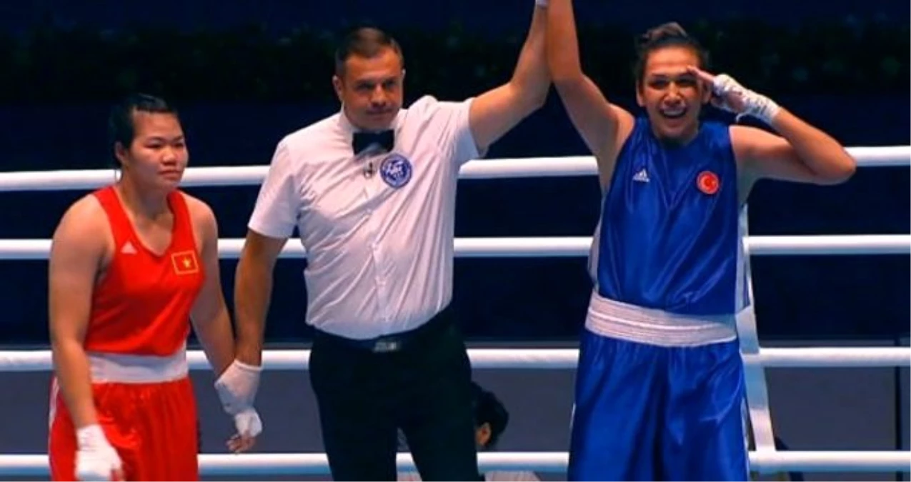 Dünya Boks Şampiyonası\'nda finale çıkan Elif Güneri, Mehmetçik\'e selam gönderdi