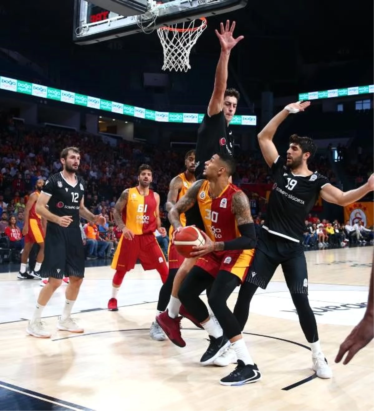 Galatasaray doğa sigorta - beşiktaş sompo sigorta: 74-65