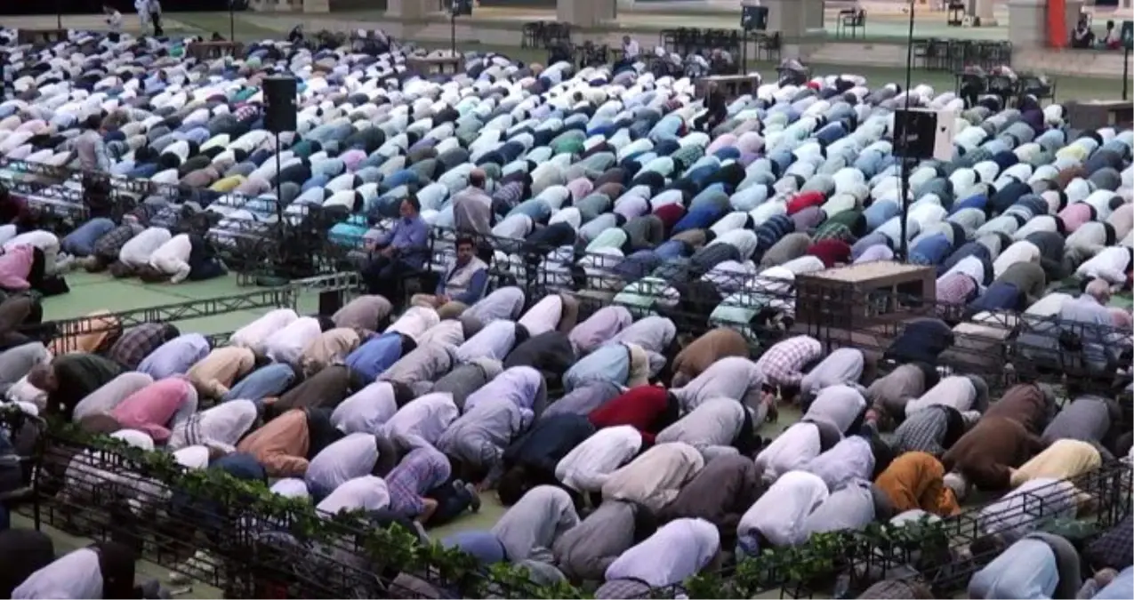 İran küstahlığı! Cuma hutbelerinde Türkiye\'yi hedef aldılar