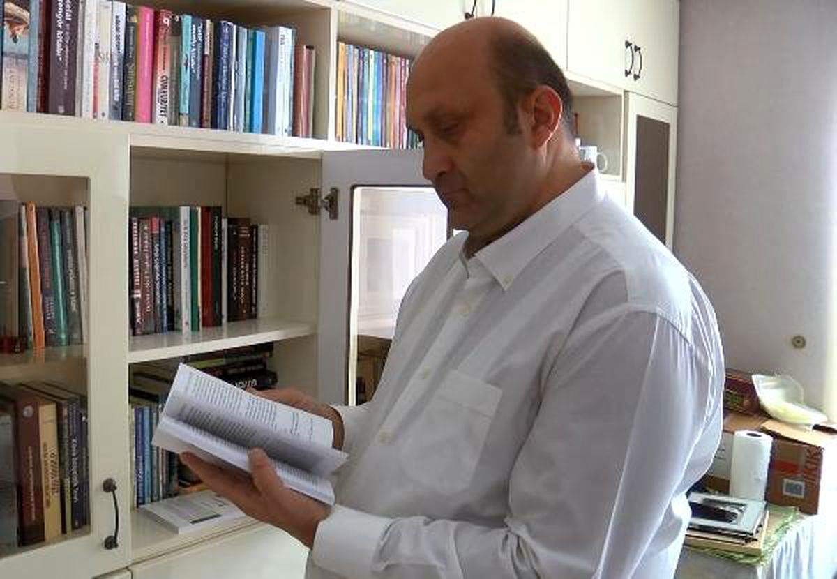 Prof. dr. eraslan: gazetecilere saldırı, örgütün kötü durumda olduğunu gösteriyor