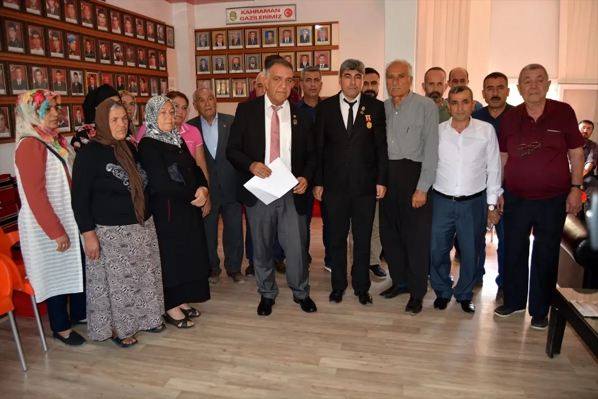 Şehit ve gazi ailelerinden Barış Pınarı Harekatı\'na destek
