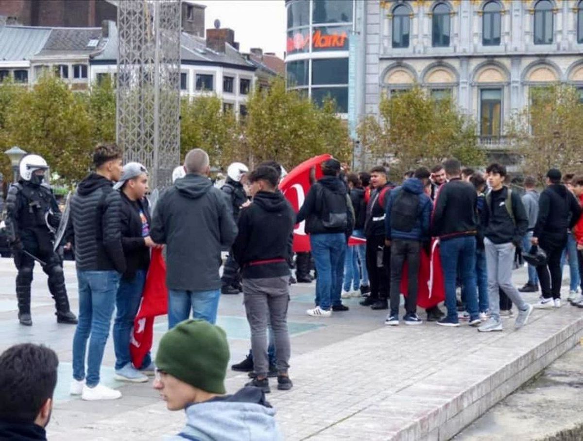 Terör örgütü sempatizanları, Belçika\'da gurbetçilere saldırdı