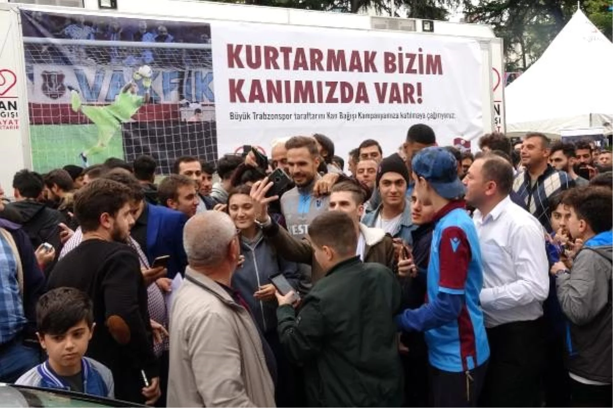 Trabzonspor\'dan \'kurtarmak bizim kanımızda var\' kampanyasına destek