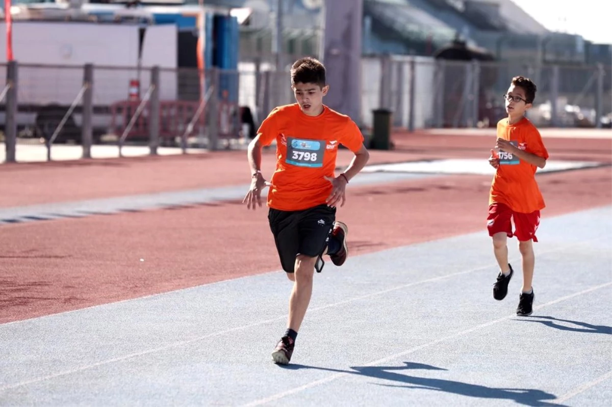 Avrupa Yakası\'nın en büyük çocuk maratonu Başakşehir\'de gerçekleşti