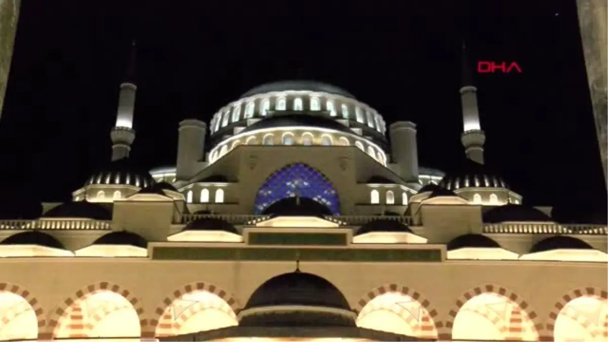 Çamlıca camii\'nde mehmetçik için fetih suresi okundu