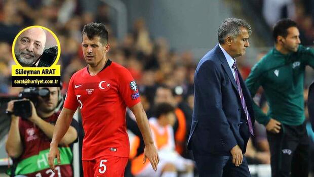 Kaburgası kırılan Emre en az 1 ay yok!