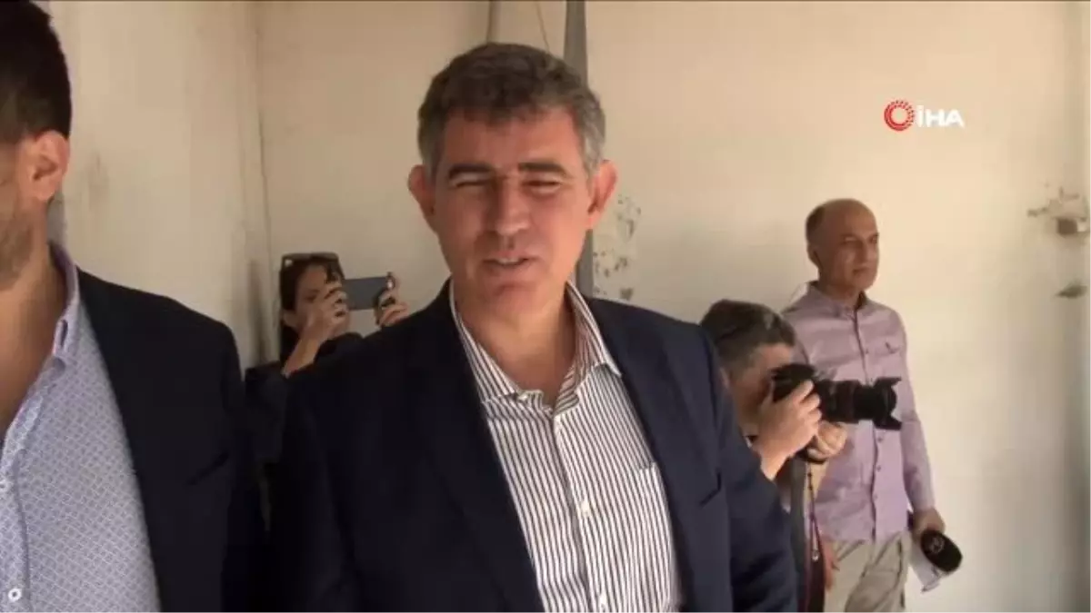 Metin Feyzioğlu\'ndan Barış Pınarı Harekatını takip eden gazetecilere ziyaret