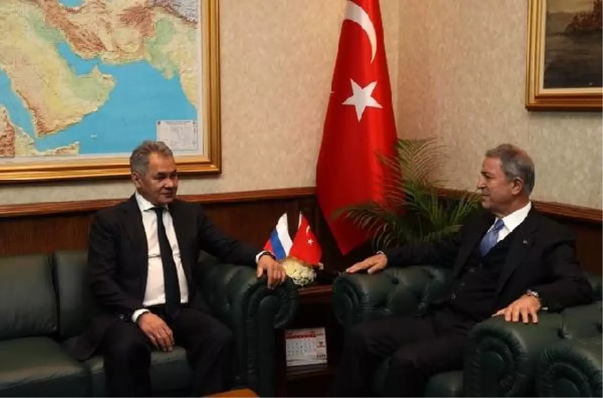 Bakan akar, rus mevkidaşı ile telefonda görüştü