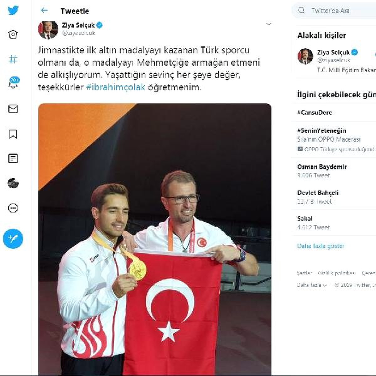 Bakan selçuk, altın madalya kazanan çolak\'ı kutladı
