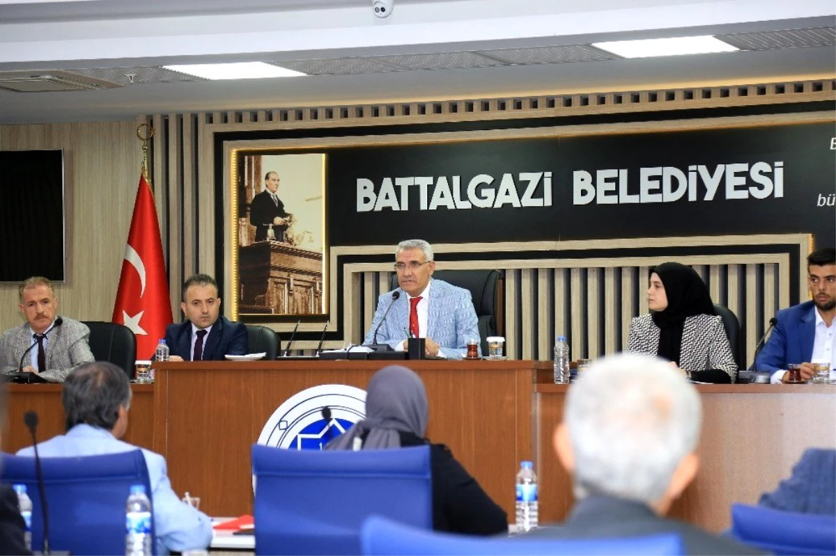 Battalgazi Belediyesi stratejik planı görüşülerek onaylandı