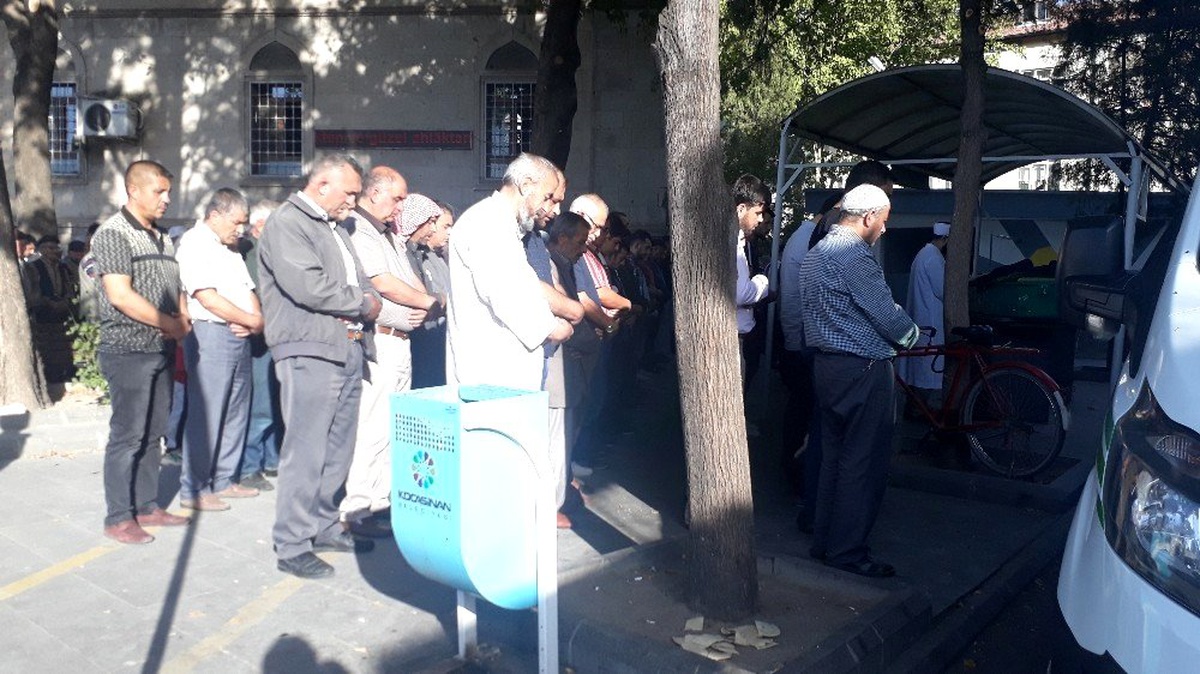 Cinayete kurban giden şahıs son yolculuğuna uğurlandı