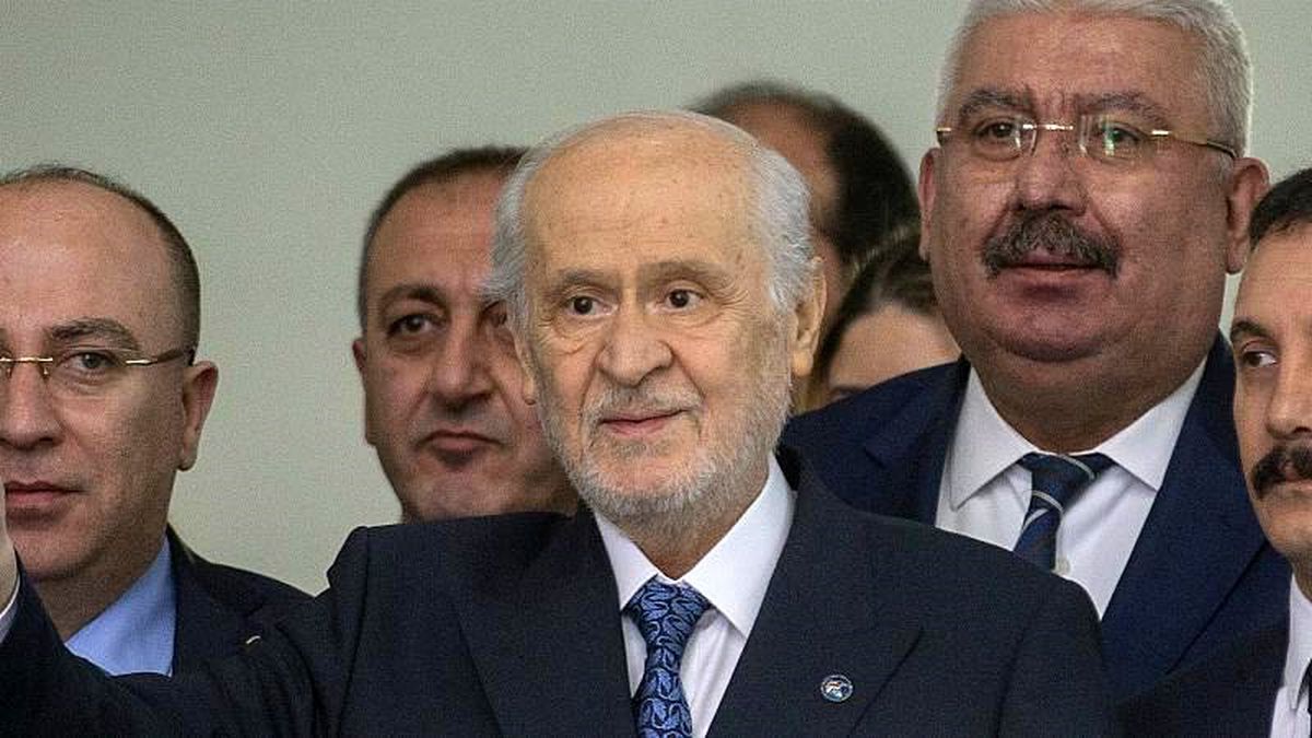 Devlet Bahçeli 3 hafta aradan sonra siyasi arenaya geri döndü