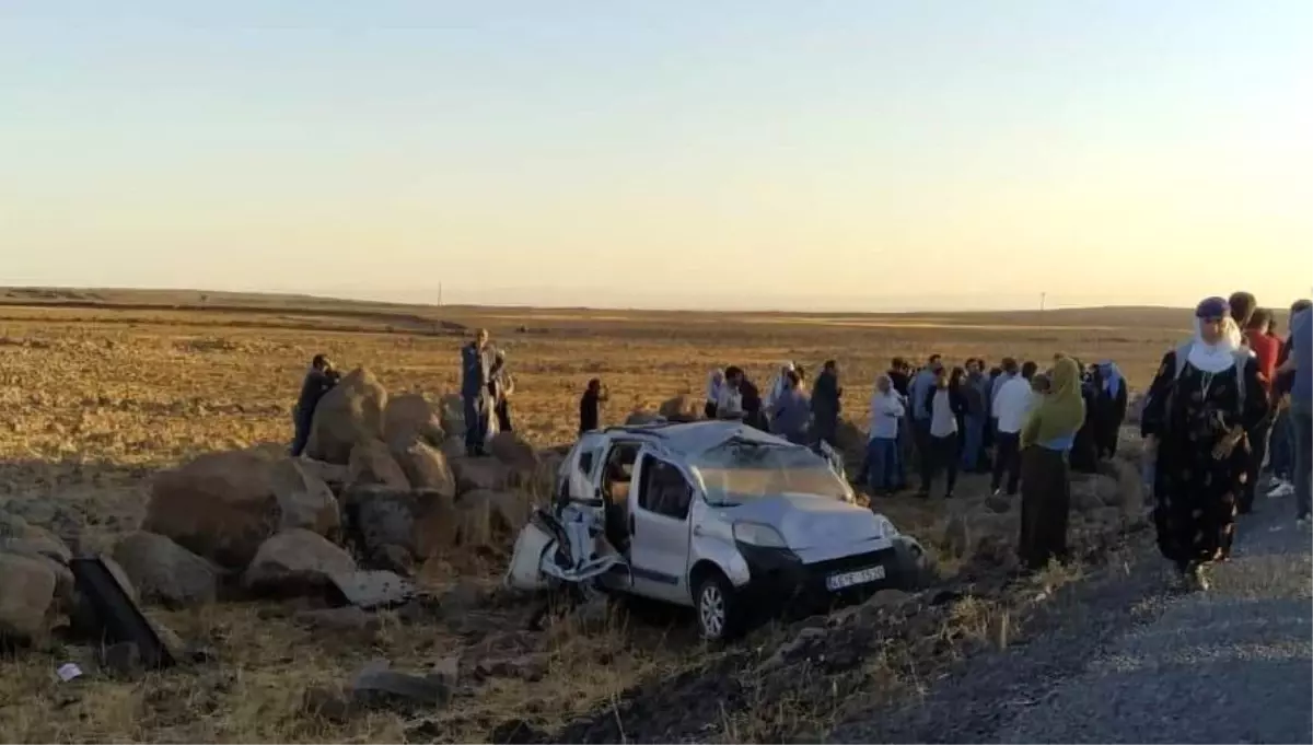 Diyarbakır\'da trafik kazası: Anne ve kızı öldü, 4 kişi yaralandı