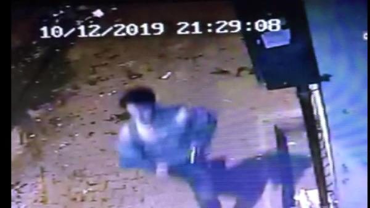 Esenyurt\'ta polisle silahlı çatışmaya giren şüpheliler kamerada
