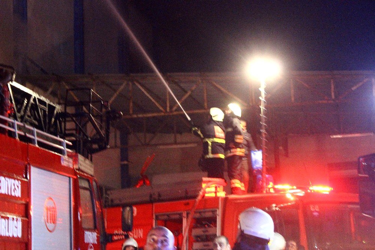 Giresun\'da fındık fabrikasında yangın çıktı