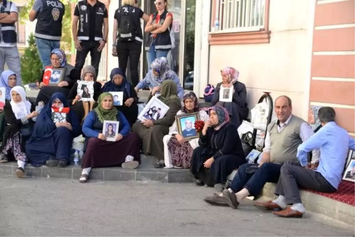 Hdp önündeki eylemde 42\'nci gün