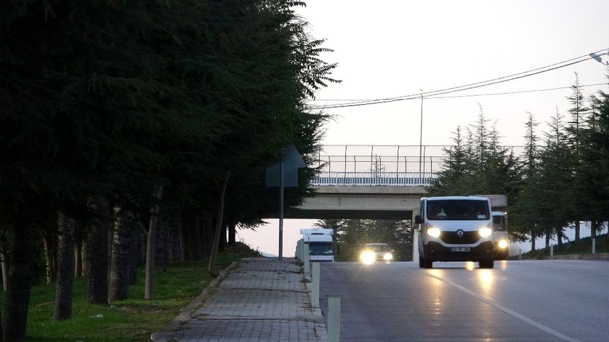 Isparta\'da üniversiteli genç kıza cinsel saldırı zanlısı her yerde aranıyor