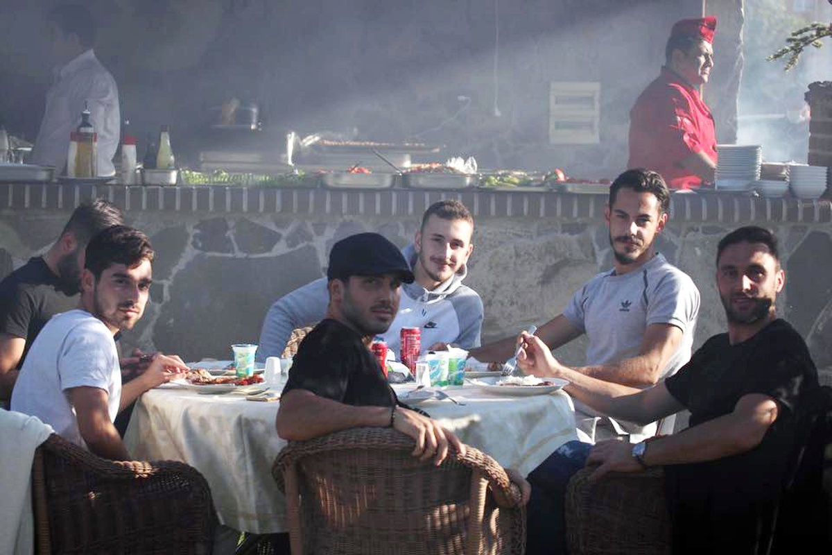 Kayserispor\'a moral yemeği