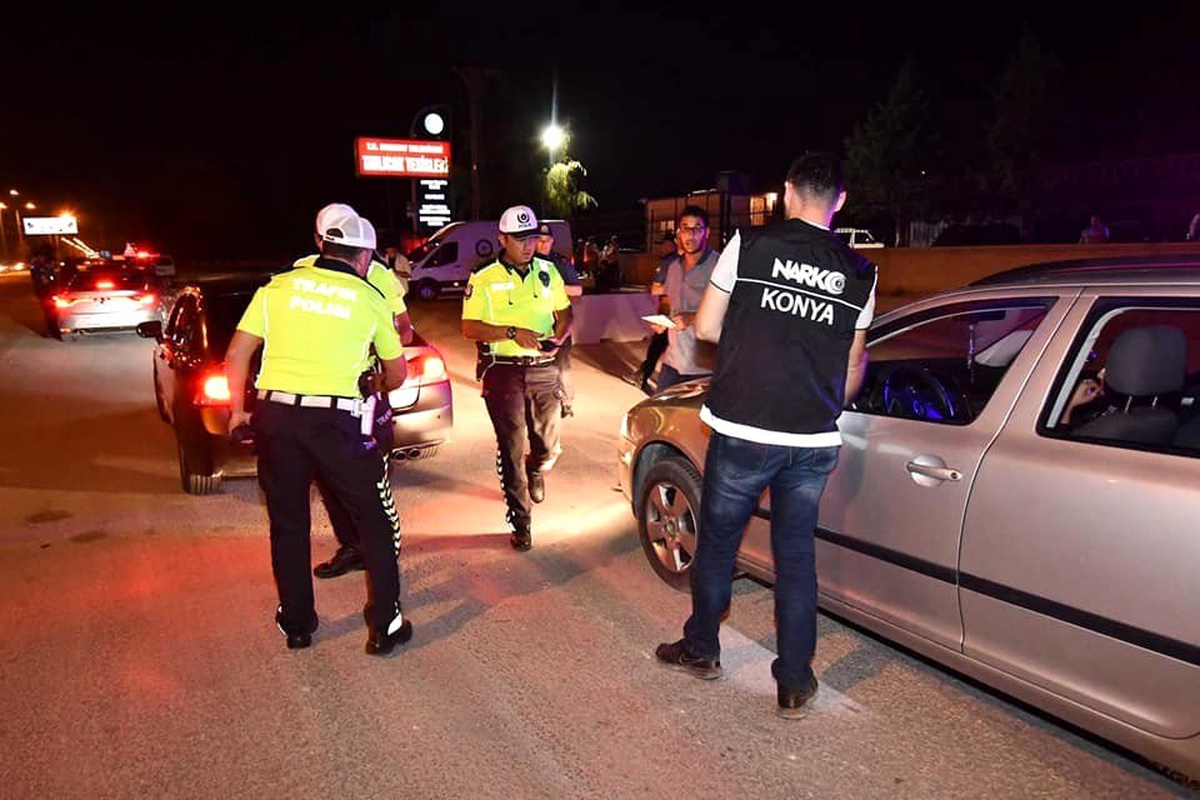Konya\'da uyuşturucu etkisi altında ve alkollü araç kullananlara yönelik denetim