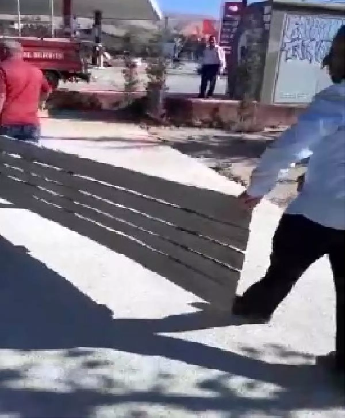 Köpek kurtarma operasyonunu anlattı; sosyal medyada ilgi odağı oldu