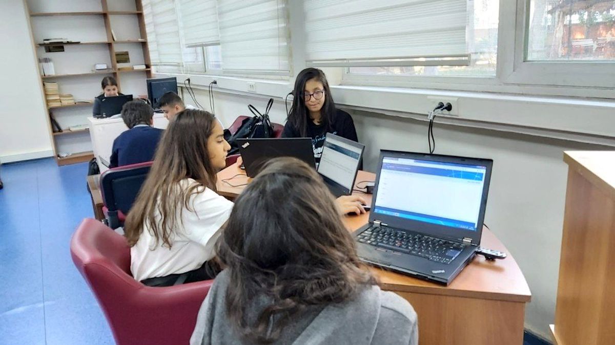 Mersin İŞKUR\'dan, öğrencilere meslek seçiminde test uygulaması