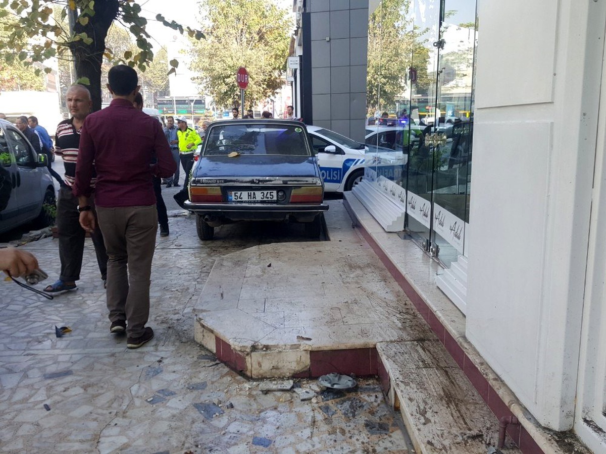 Ölümden kıl payı kurtuldular, o anlar kameralara yansıdı