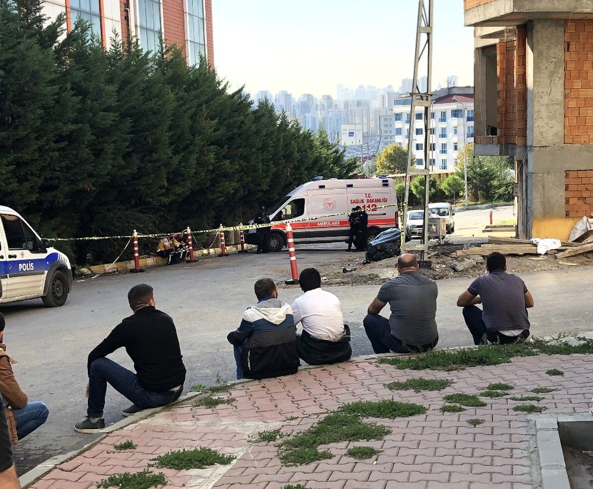 (ÖZEL) İki gün önce çalışmaya başladığı inşaatta 5\'inci kattan düşerek hayatını kaybetti