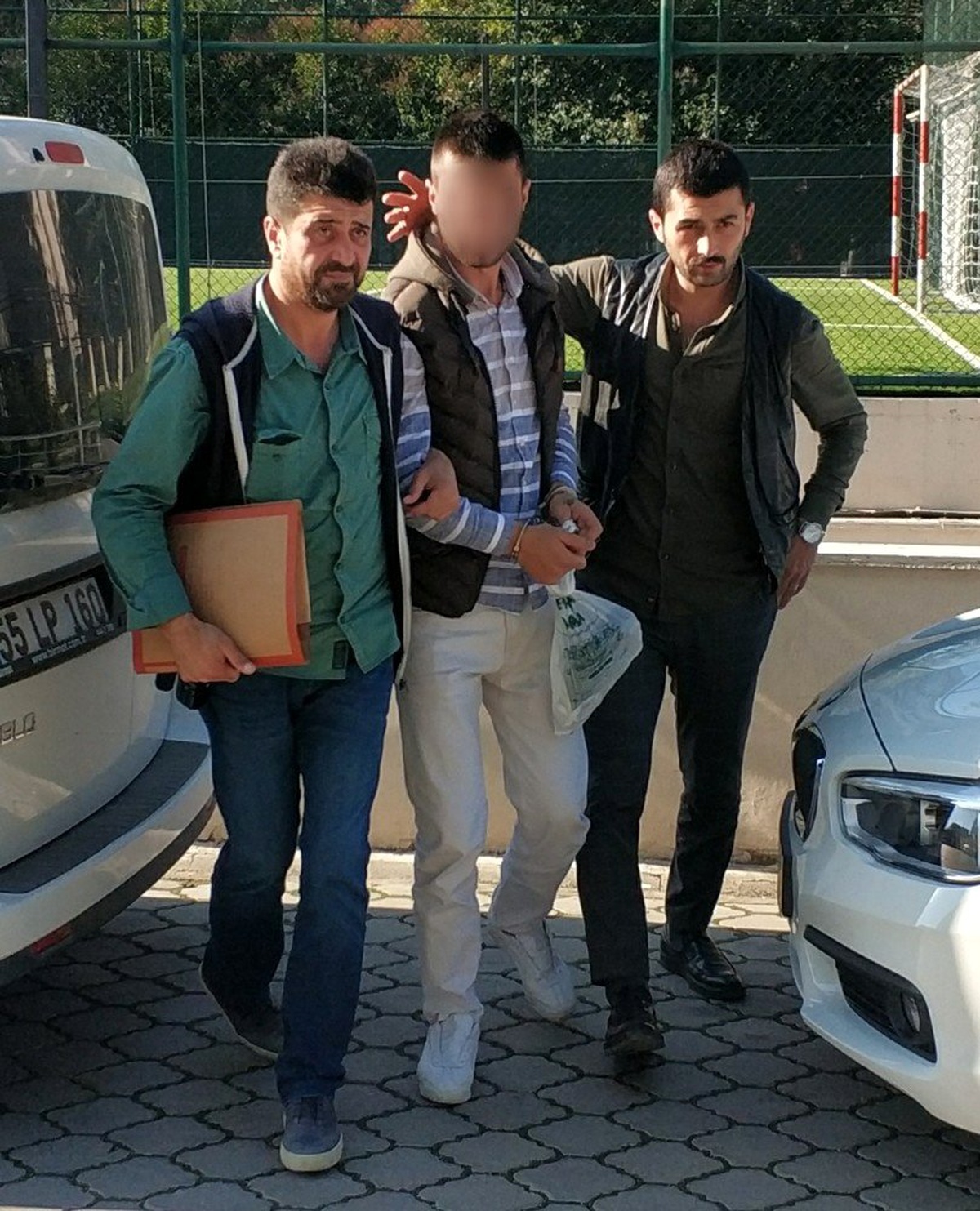 Tüfekle bir kişiyi yaralayan genç tutuklandı