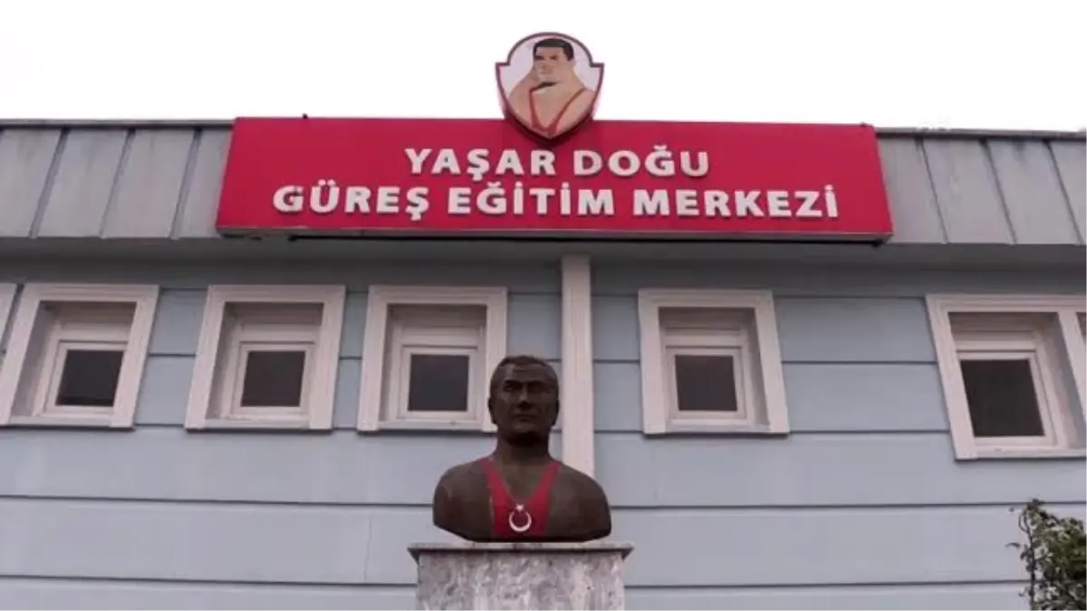 Yaşar Doğu\'nun torunlarının sırtı yere gelmiyor- SAMSUN