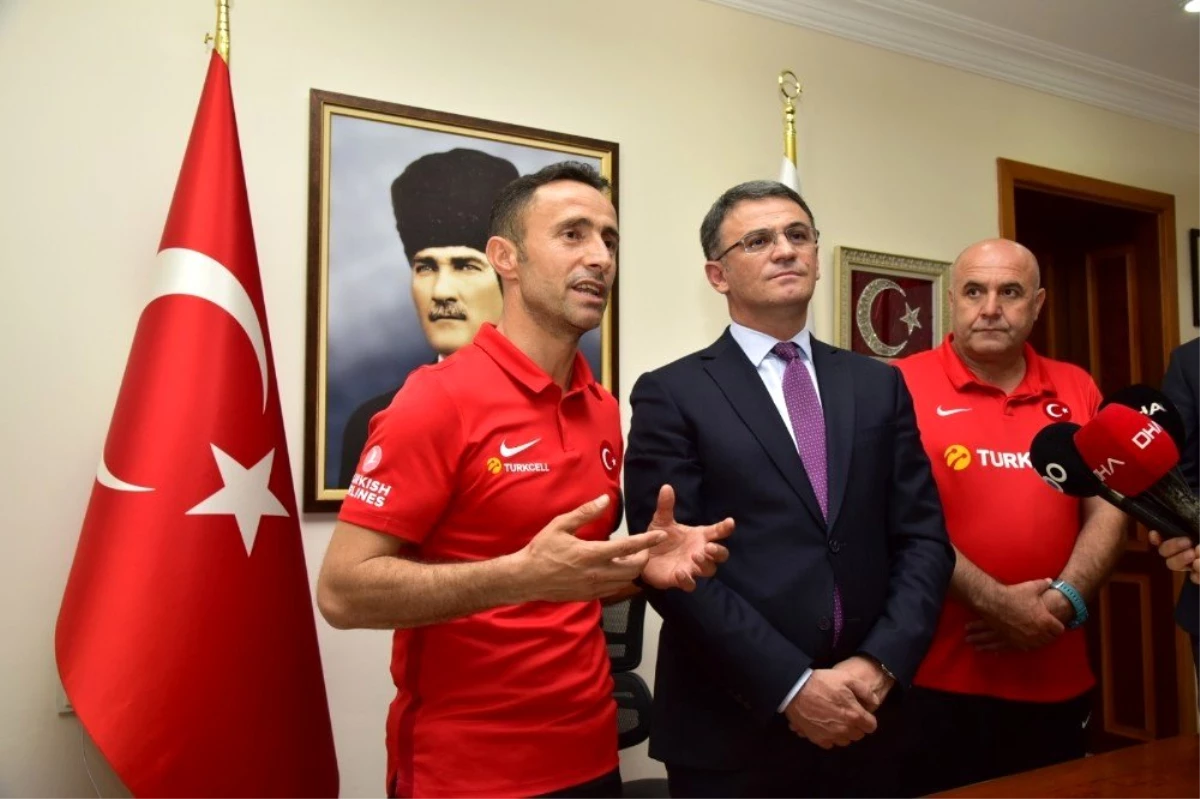 Ampute Futbol Milli Takım Teknik Direktörü Osman Çakmak\'tan milli birlik ve beraberlik vurgusu