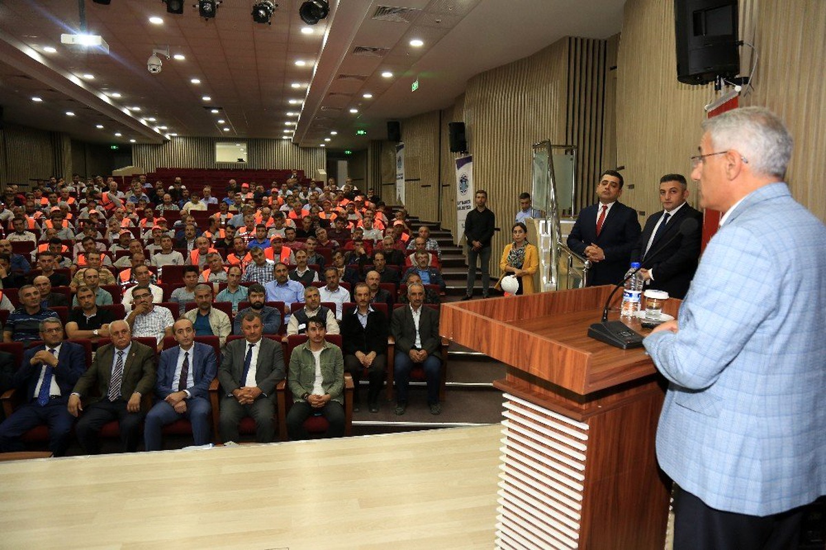 Battalgazi Belediye personeline iş güvenliği semineri
