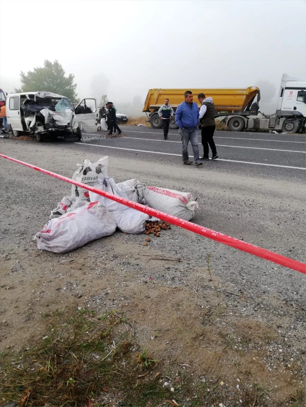 Bursa\'da minibüs ile tır çarpıştı: 2 ölü, 1 yaralı
