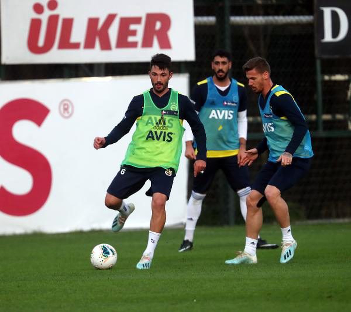 Fenerbahçe, Denizlispor hazırlıklarını sürdürdü