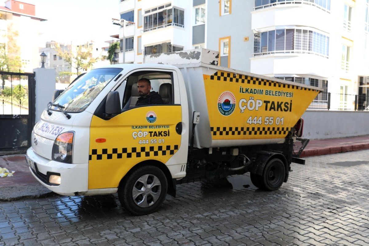 İlkadım \'da "Alo Çöp Taksi" hizmete girdi