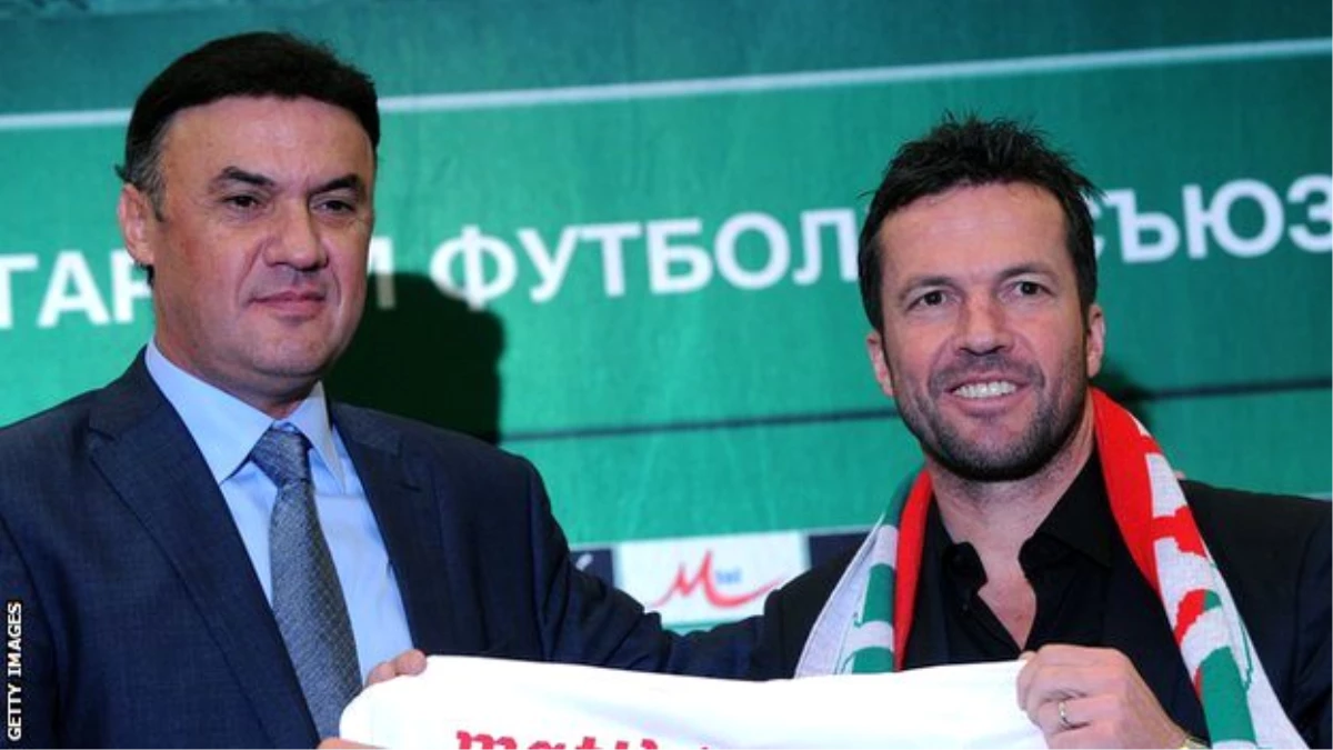 İngiltere maçındaki ırkçı sataşma üzerine Bulgaristan Futbol Federasyonu başkanı istifa etti