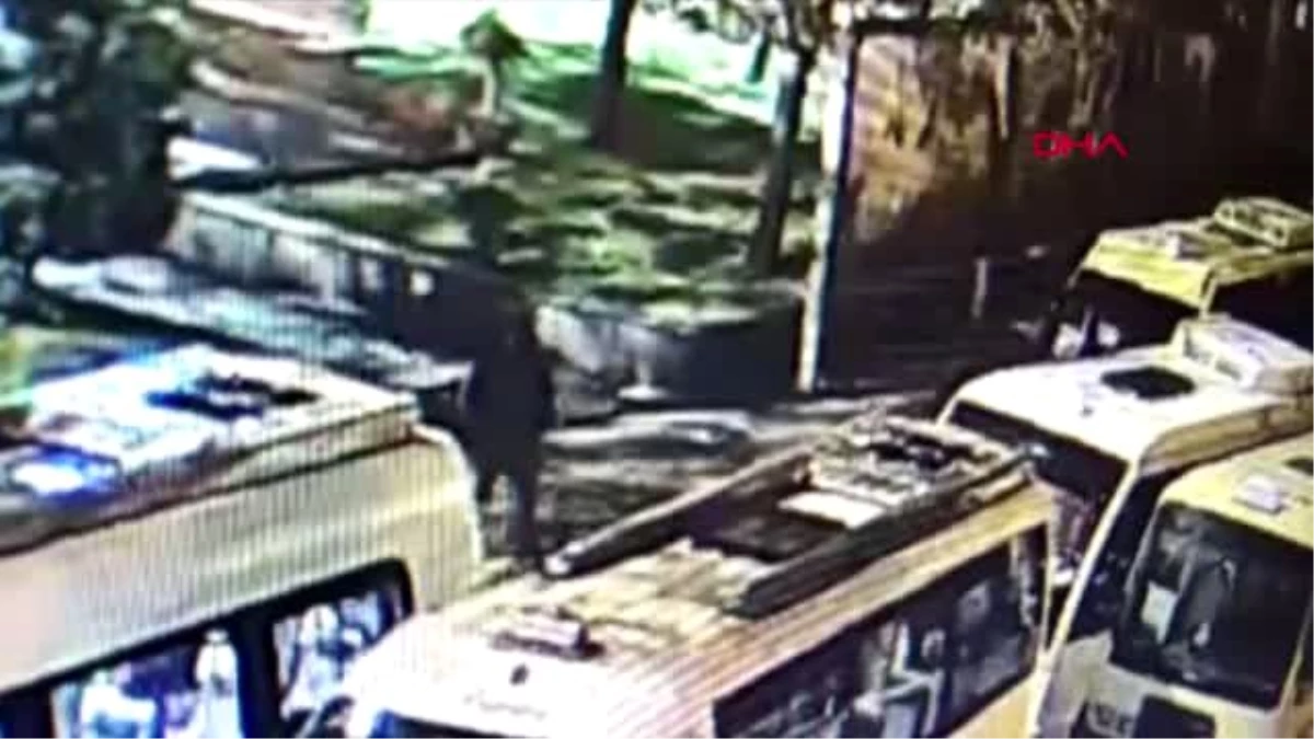 İstanbul-güngören\'de minibüs kahyalarının kavgası cinayetle sonuçlandı
