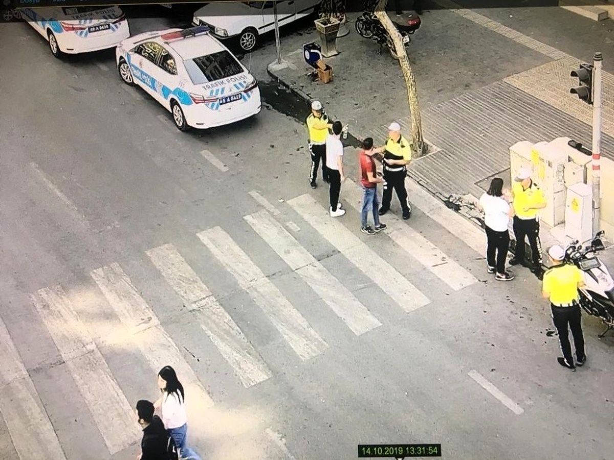 Kırmızı ışıkta geçen 41 yayaya 4 bin 428 lira ceza