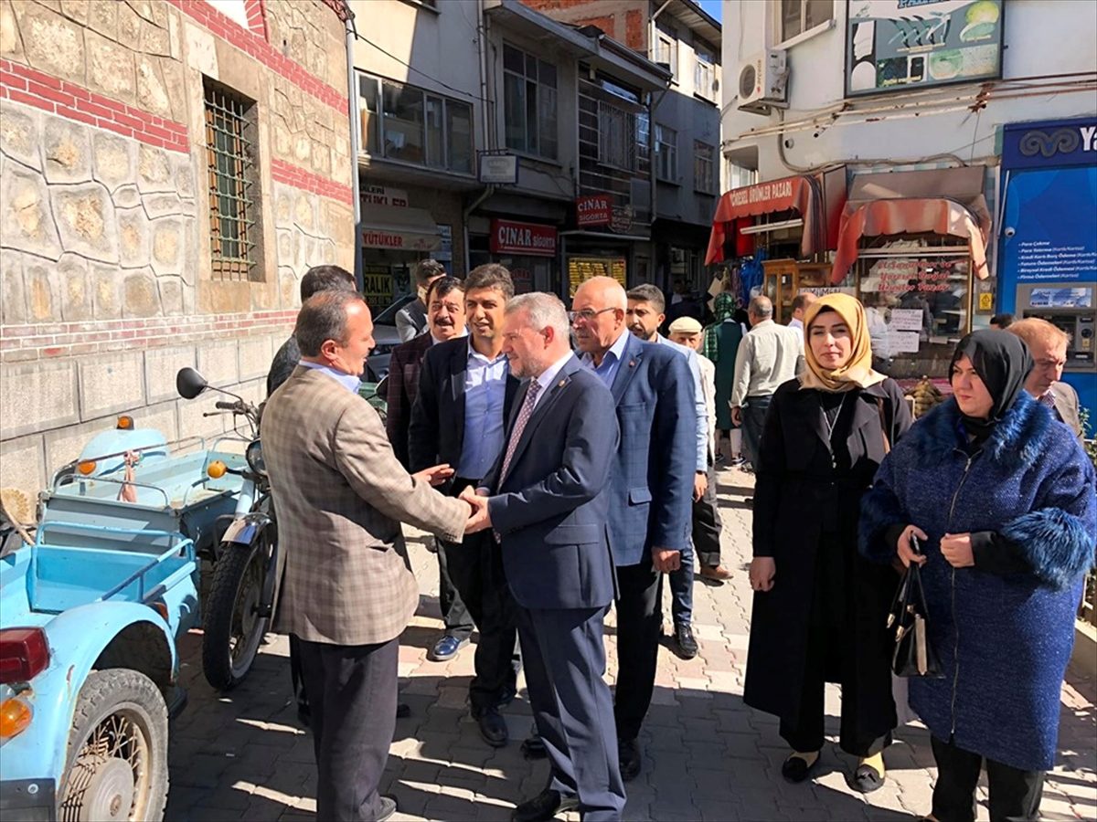 Milletvekili Çelik Tosya\'yı ziyaret etti