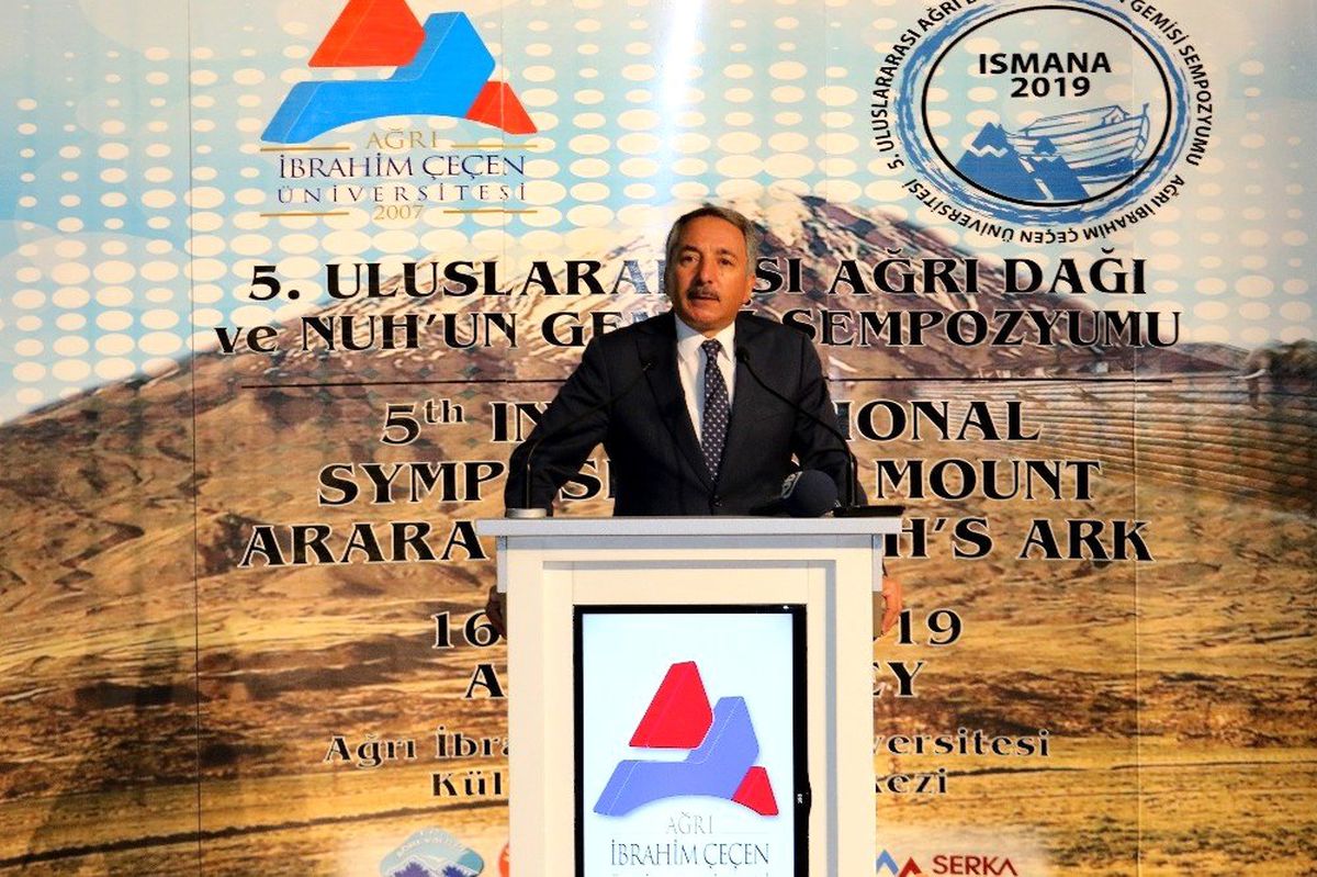 Ağrı\'da \'5. Uluslararası Ağrı Dağı ve Nuh\'un Gemisi Sempozyumu\' başladı