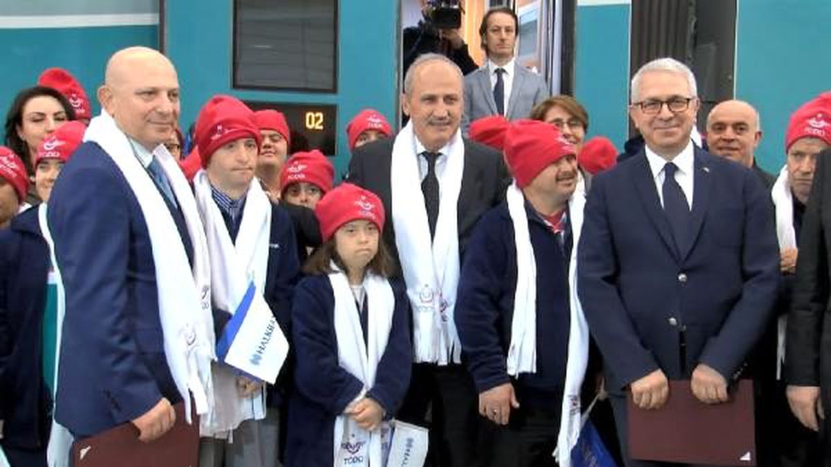 Bakan Turhan: \'Engelsiz ulaşım\' için tedbirlerimizi alıyoruz