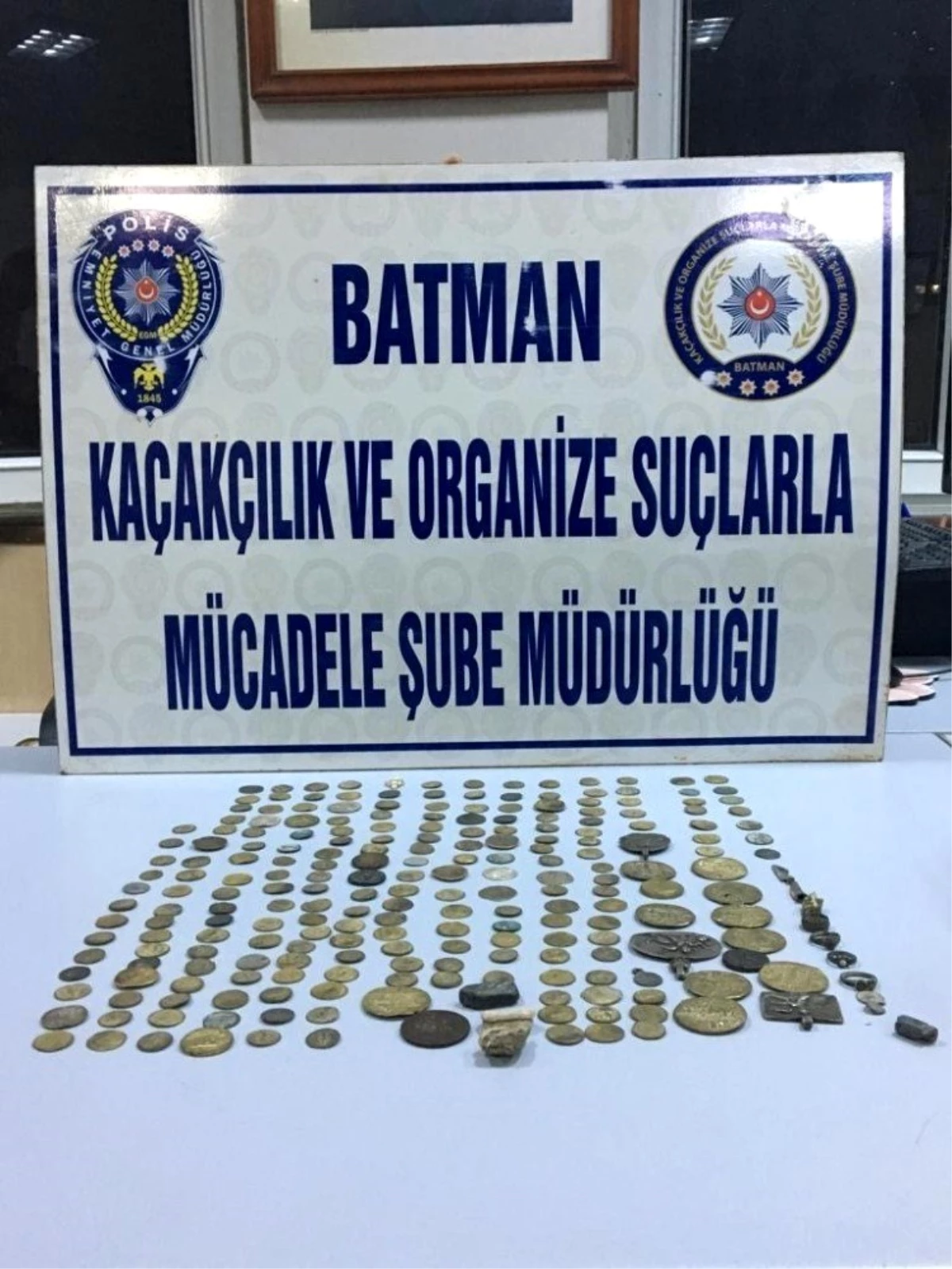 Batman\'da 236 adet tarihi sikke ele geçirildi