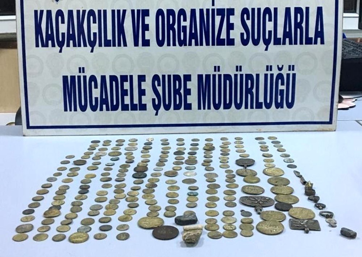 Batman\'da 236 adet tarihi sikke ele geçirildi