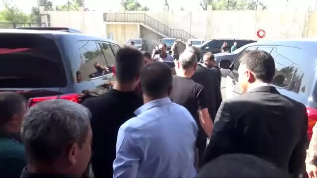 Emniyet Genel Müdürü Aktaş, esnaf ve özel harekat polisleri ile bir araya geldi