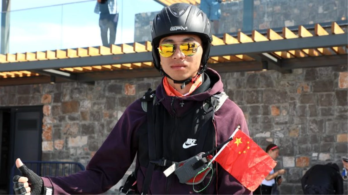 Fethiye\'de yamaç paraşütü Çinlilerin yeni gözdesi