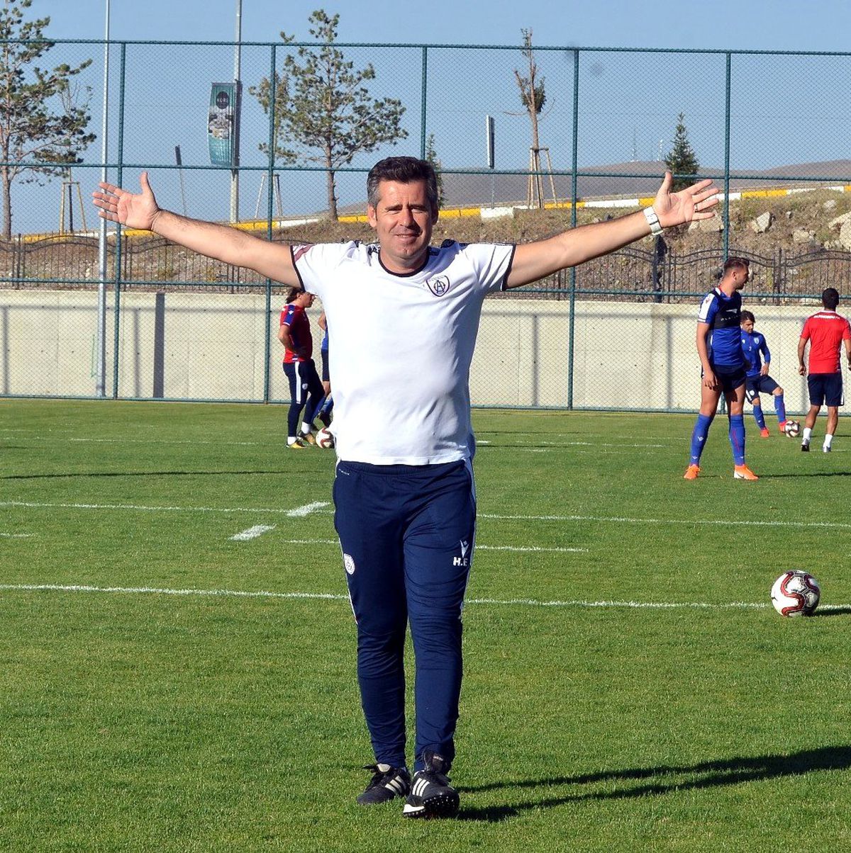 Hüseyin Eroğlu: "Derbi İzmir\'e yakışsın"