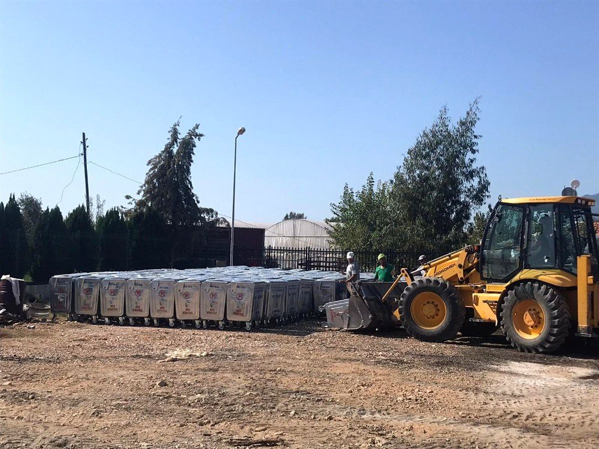 Kaş Belediyesi 330 adet Çöp Konteyneri aldı